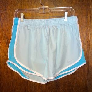 Nike Active Shorts Size Large